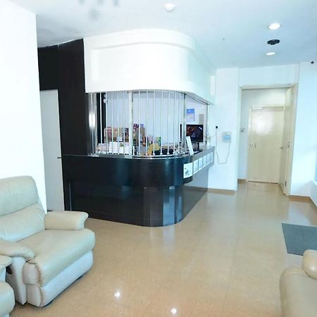 Hotel Alam Indi Johor Bahru Extérieur photo