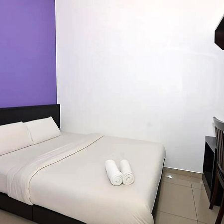 Hotel Alam Indi Johor Bahru Extérieur photo