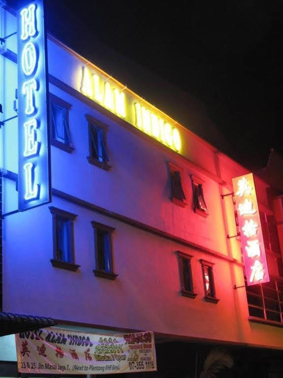 Hotel Alam Indi Johor Bahru Extérieur photo